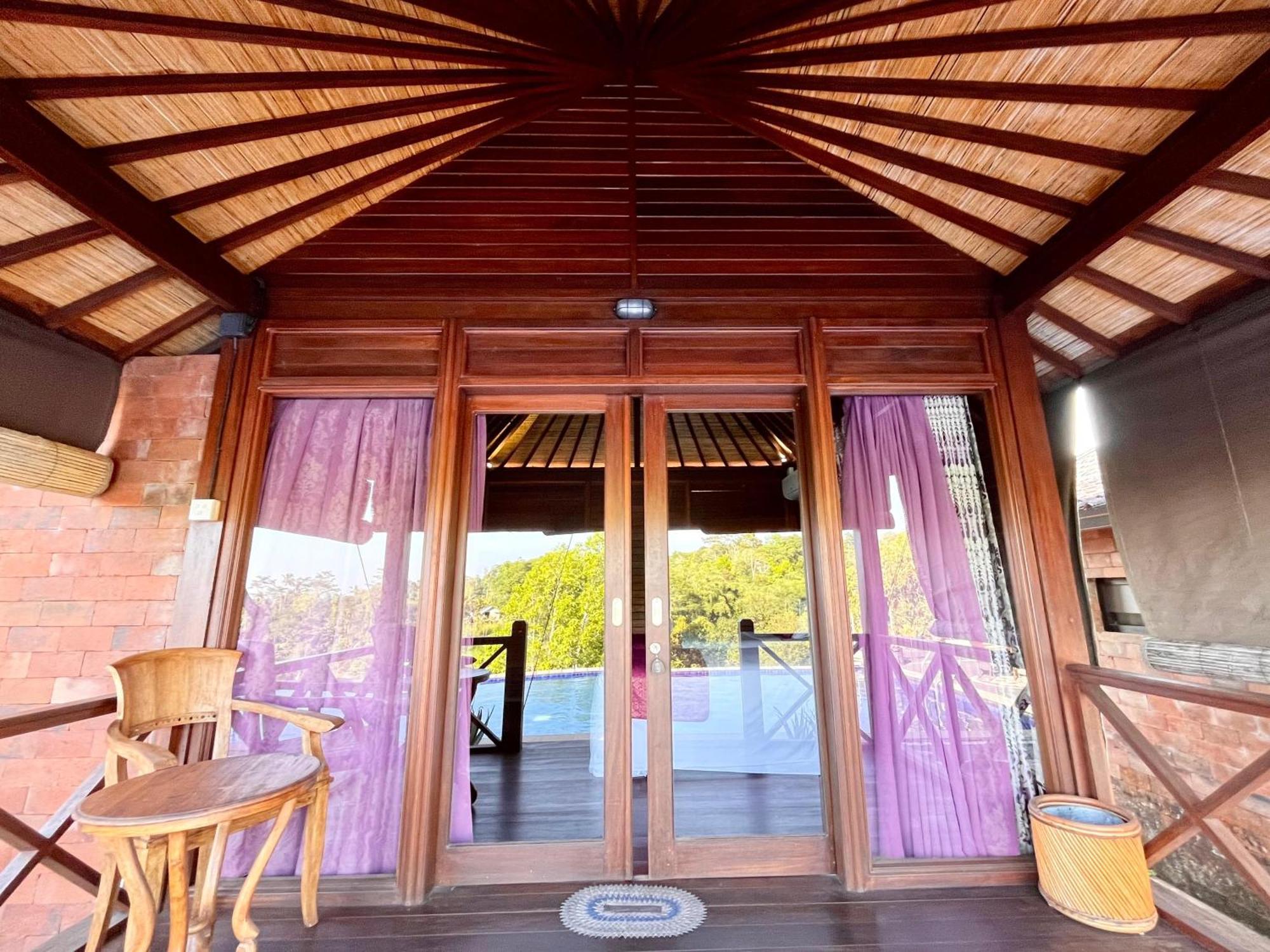 Puri Karang Besakih Hotel Menanga Bagian luar foto