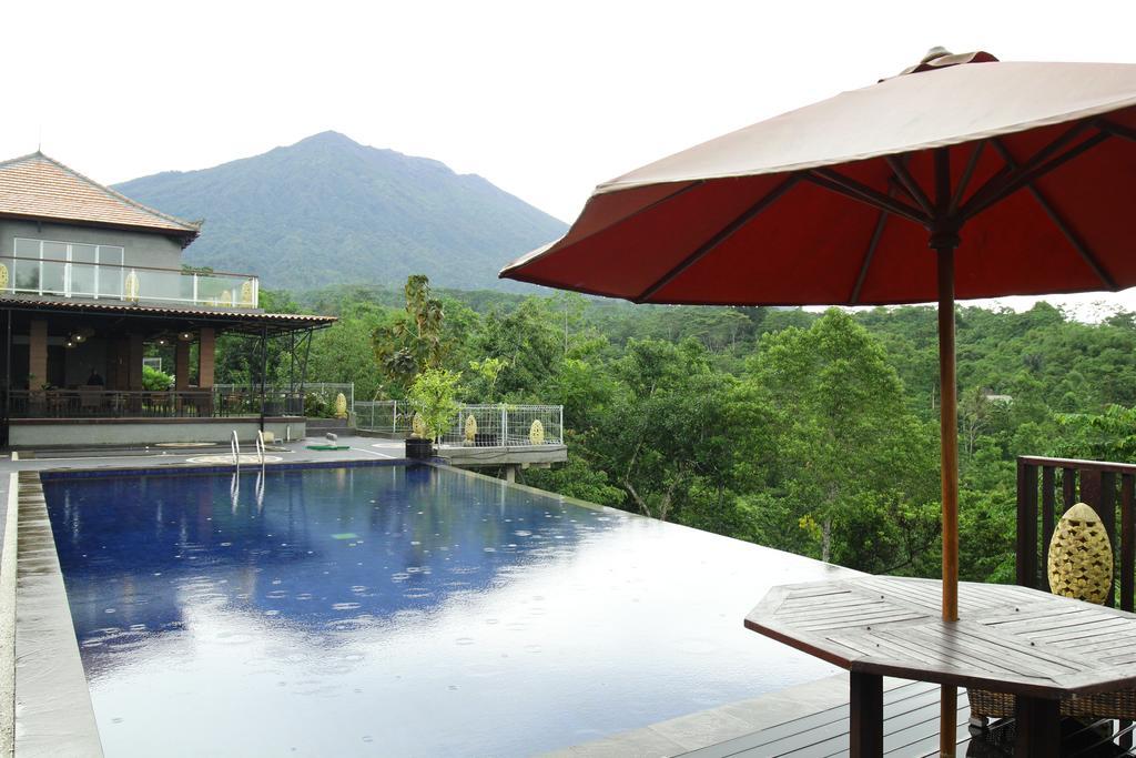 Puri Karang Besakih Hotel Menanga Bagian luar foto