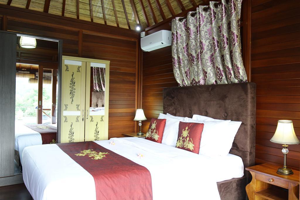 Puri Karang Besakih Hotel Menanga Bagian luar foto