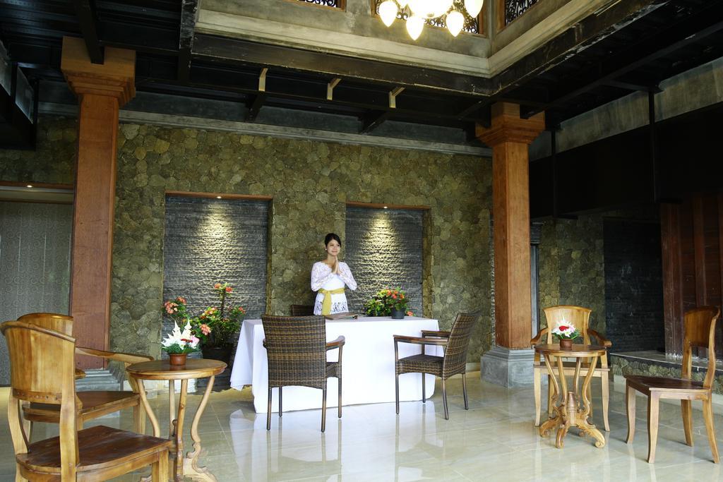 Puri Karang Besakih Hotel Menanga Bagian luar foto